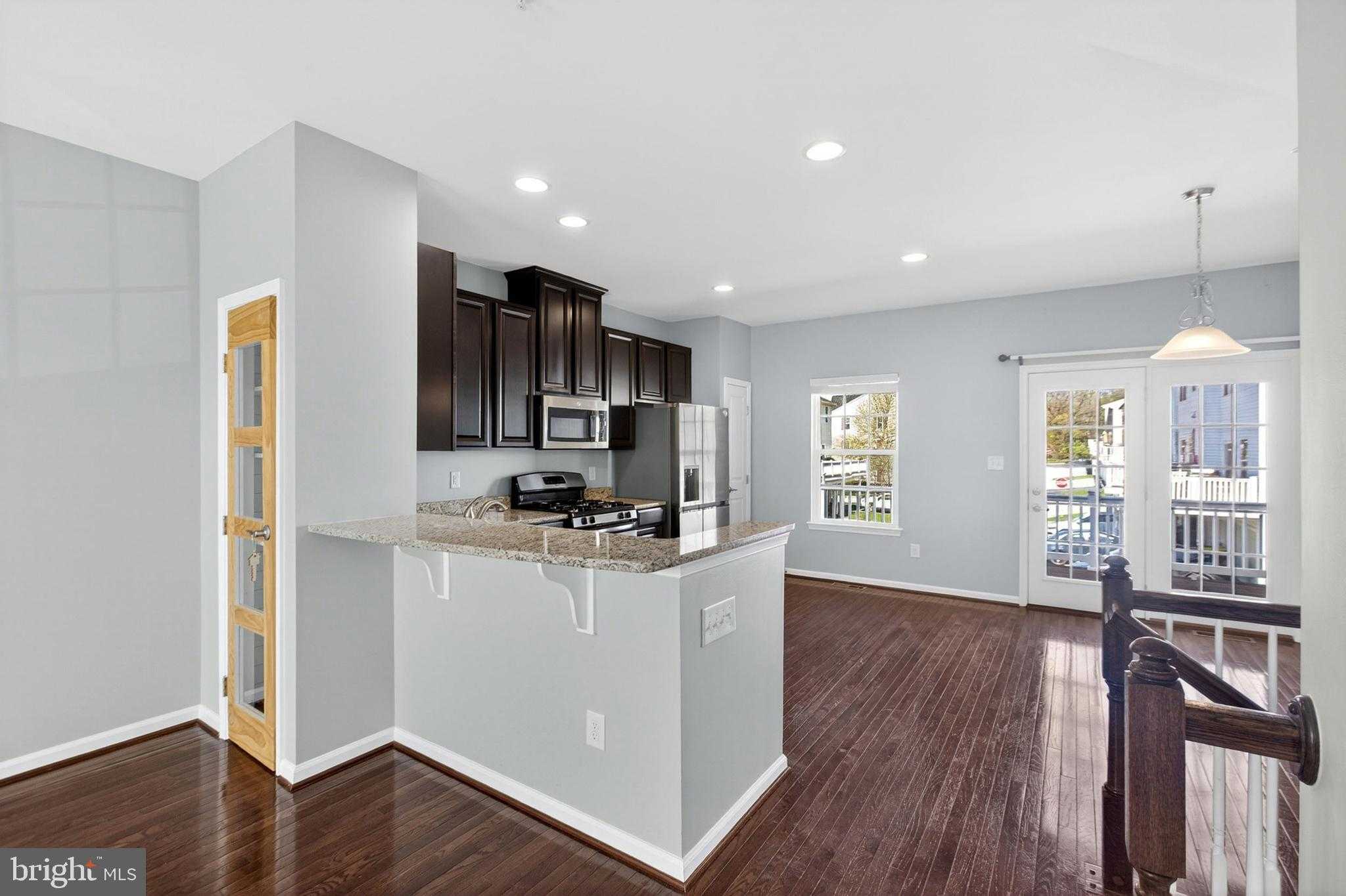 114 N Harner Blvd photo 15