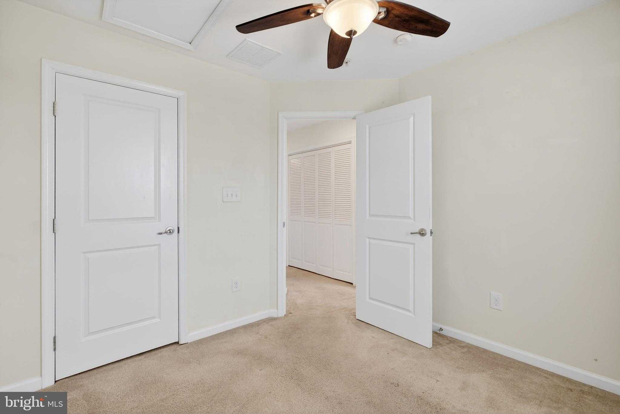 114 N Harner Blvd photo 32