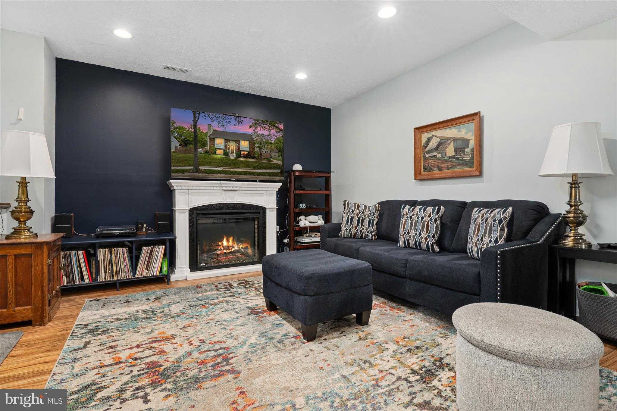 399 Stanford CT photo 24