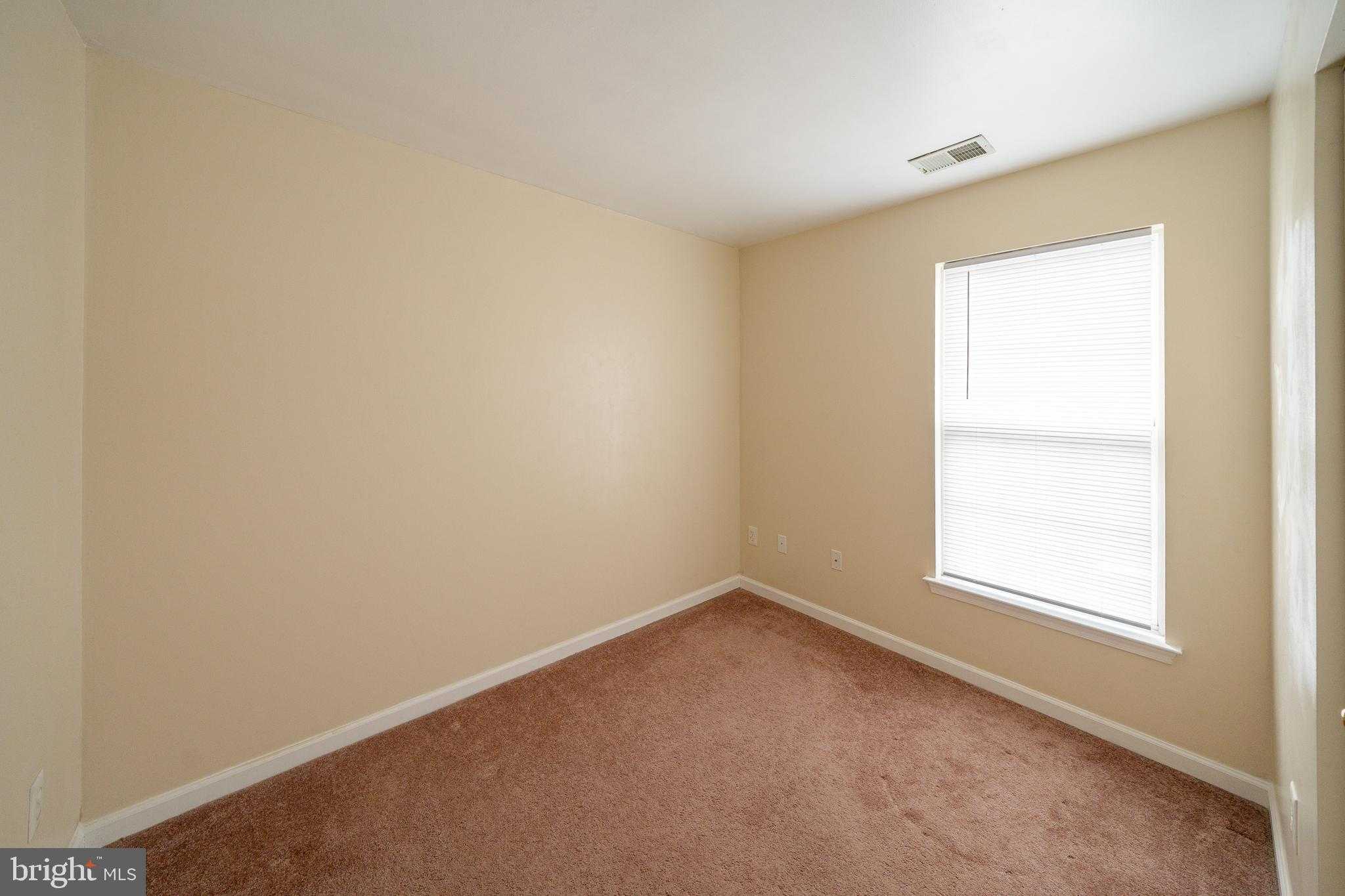 990 Fernhill Rd photo 44