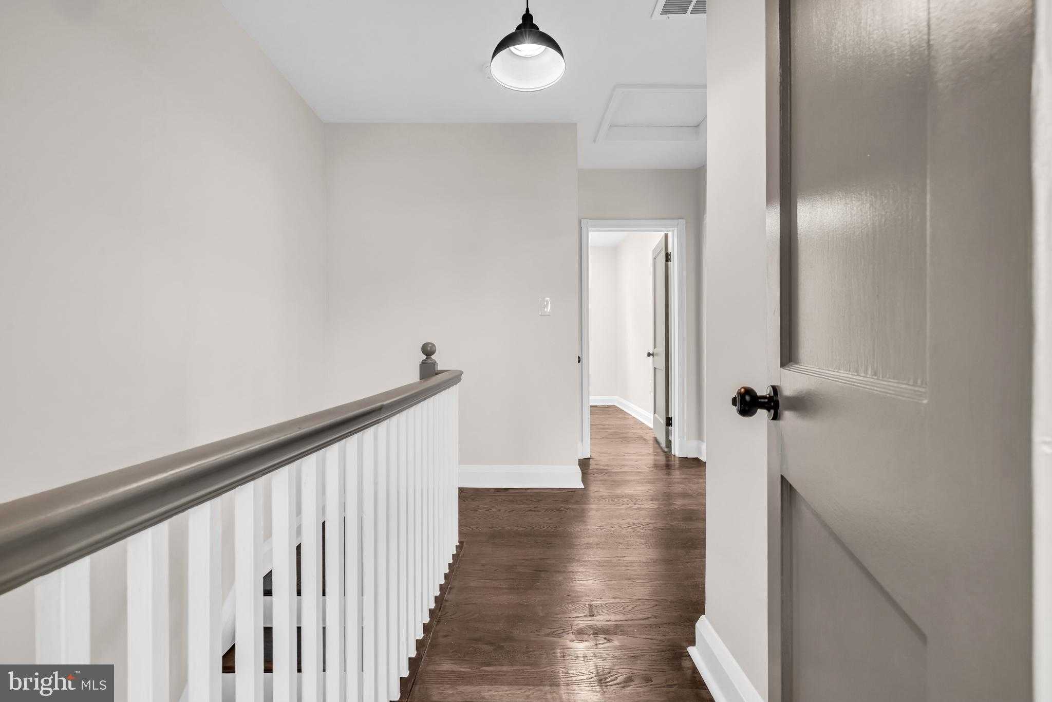 1513 Kingsway Rd photo 15