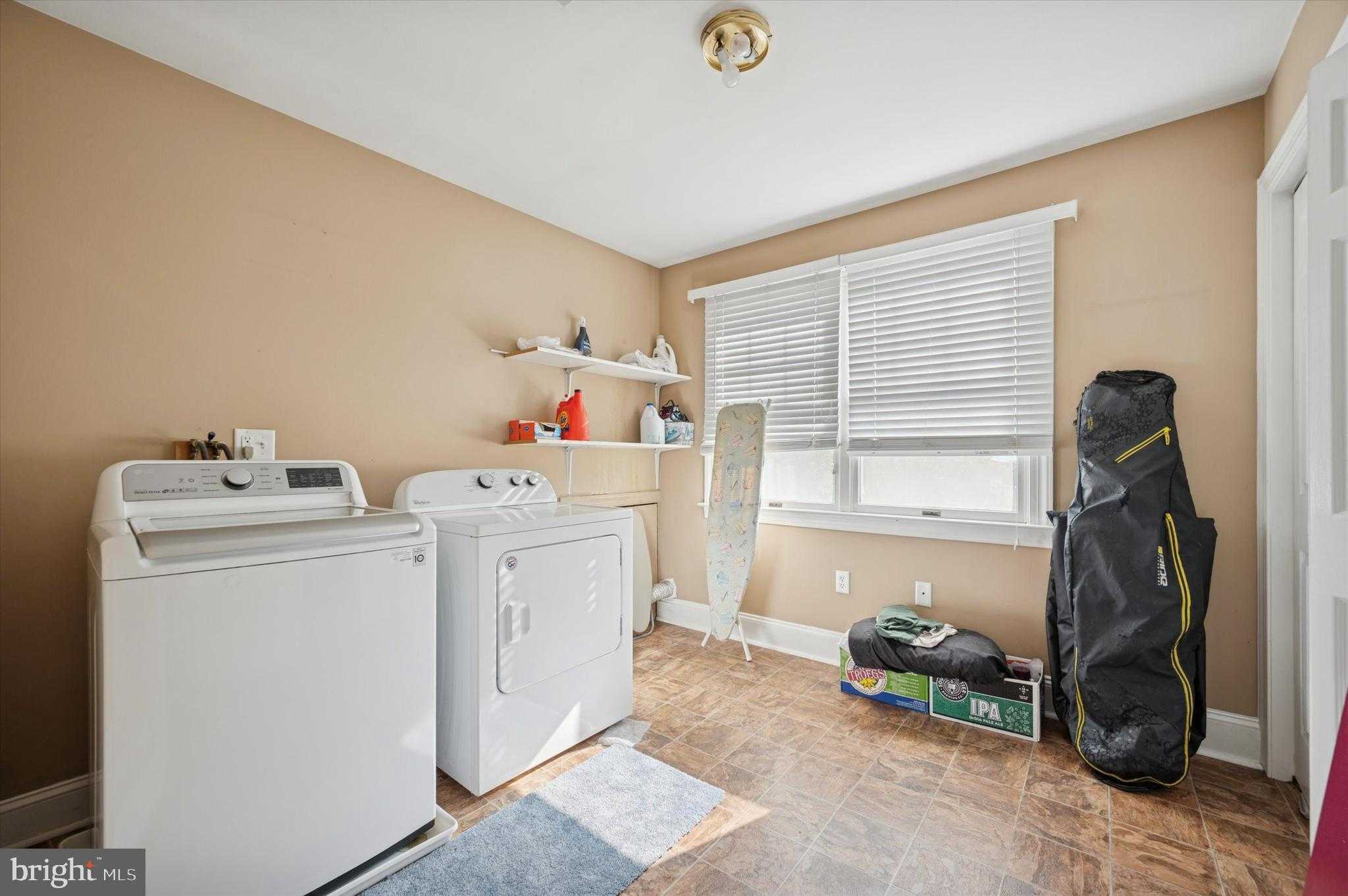 205 Delmar St photo 13