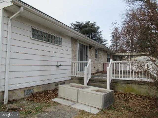 29 Central Blvd photo 6