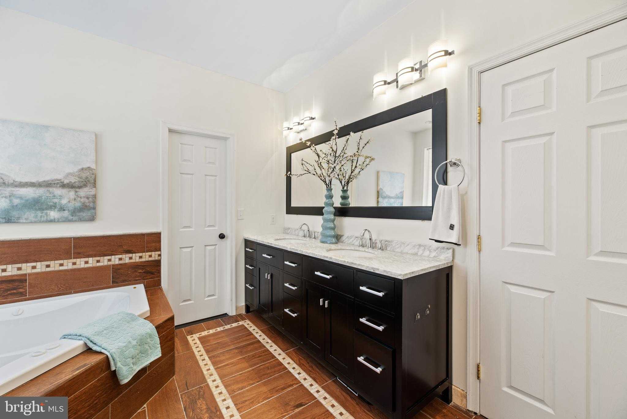 8304 Lark Brown Rd photo 22