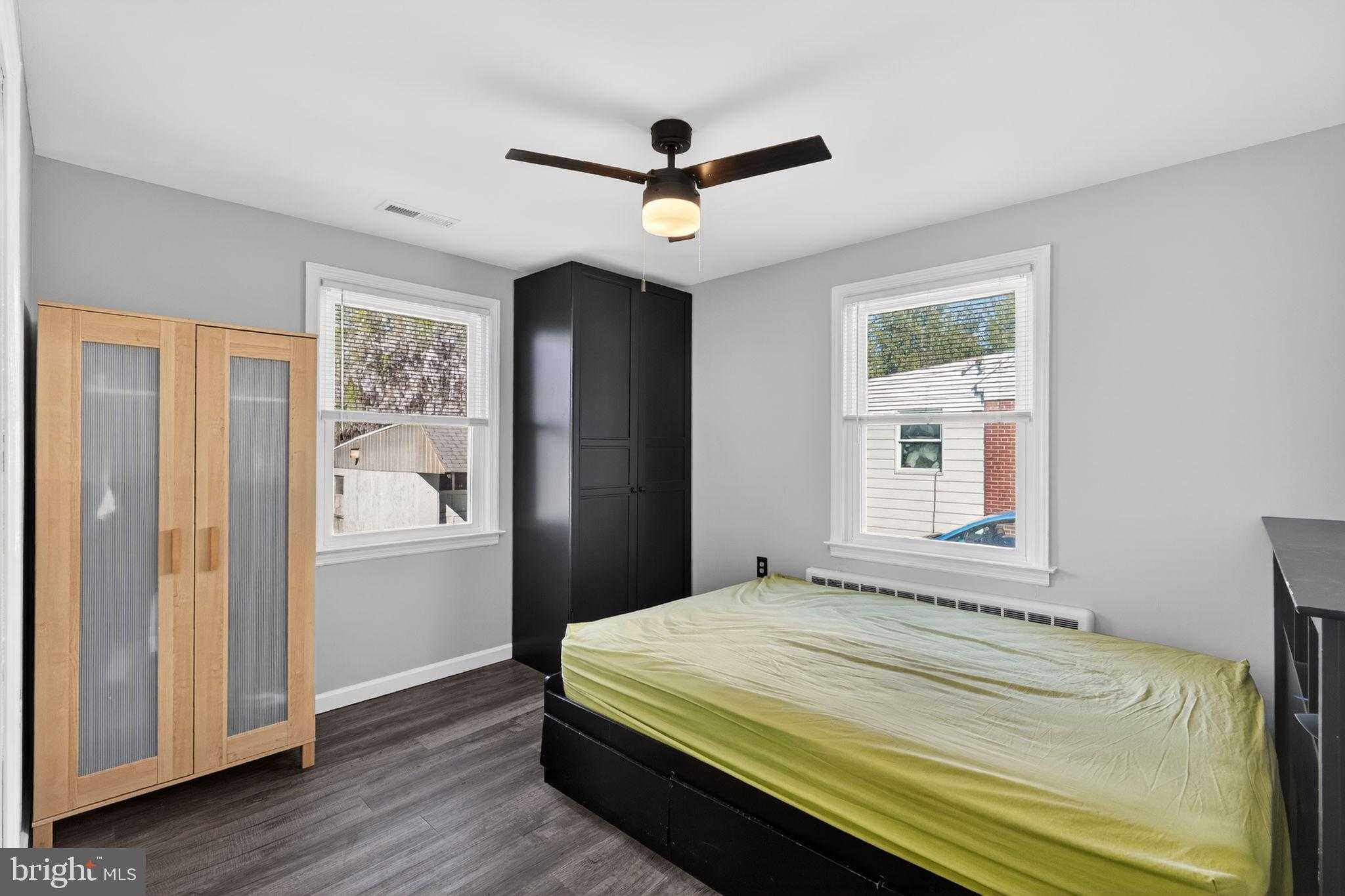 110 Mccormick Ave photo 20