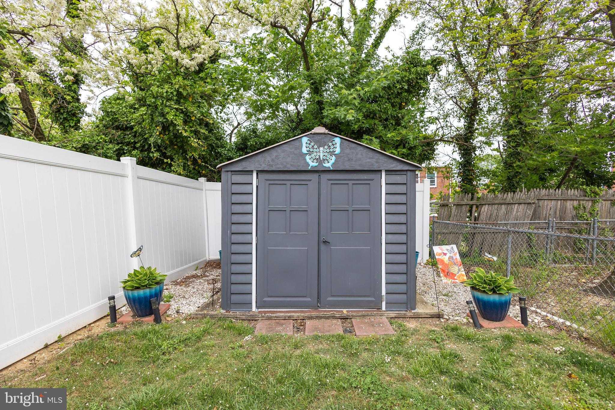 2847 Joseph Ave photo 33