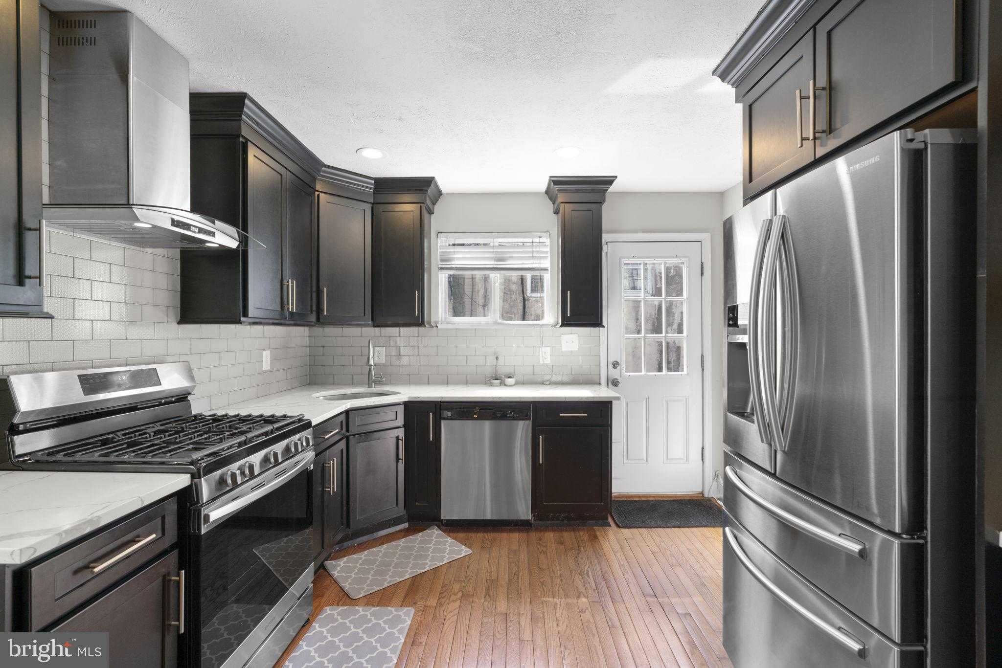 1624 Patapsco St photo 9