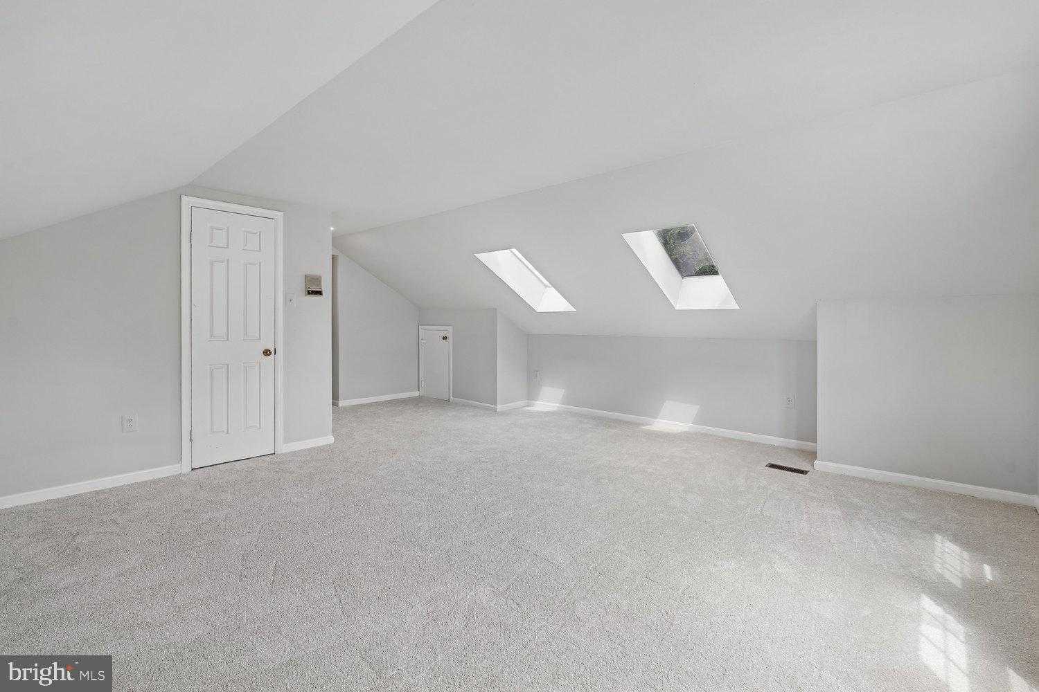 1932 Olivine CT photo 52