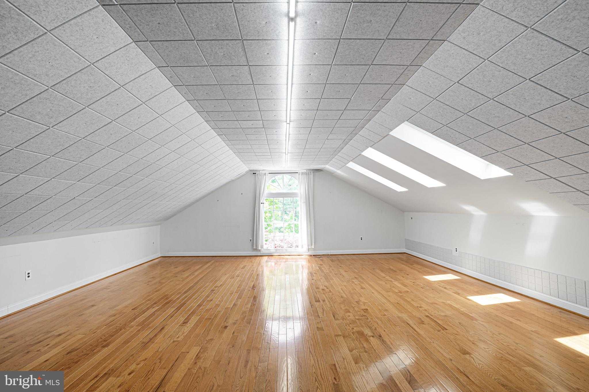 9600 Pinkney CT photo 40