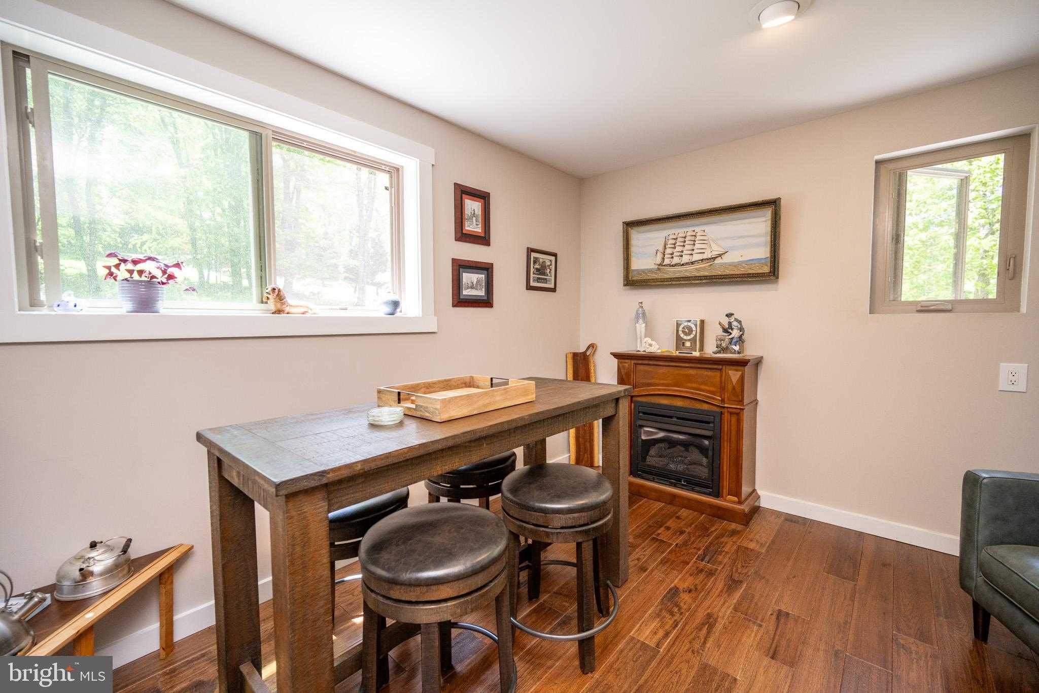 2250 Hoyes Run Rd photo 31