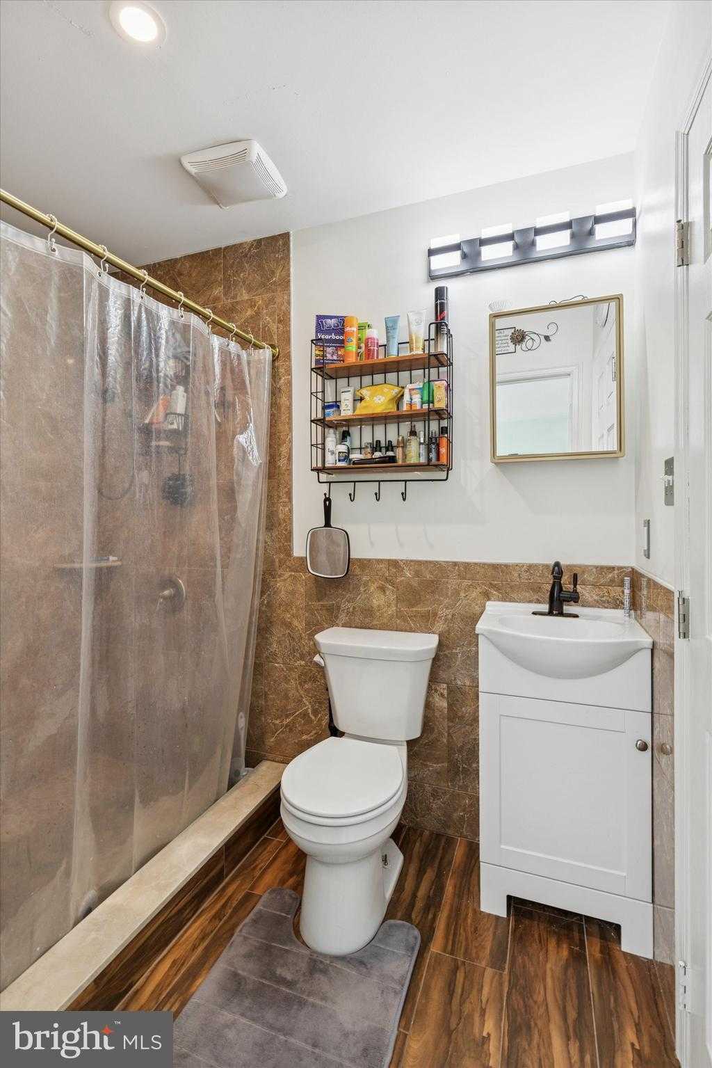 207 Delmar St photo 13