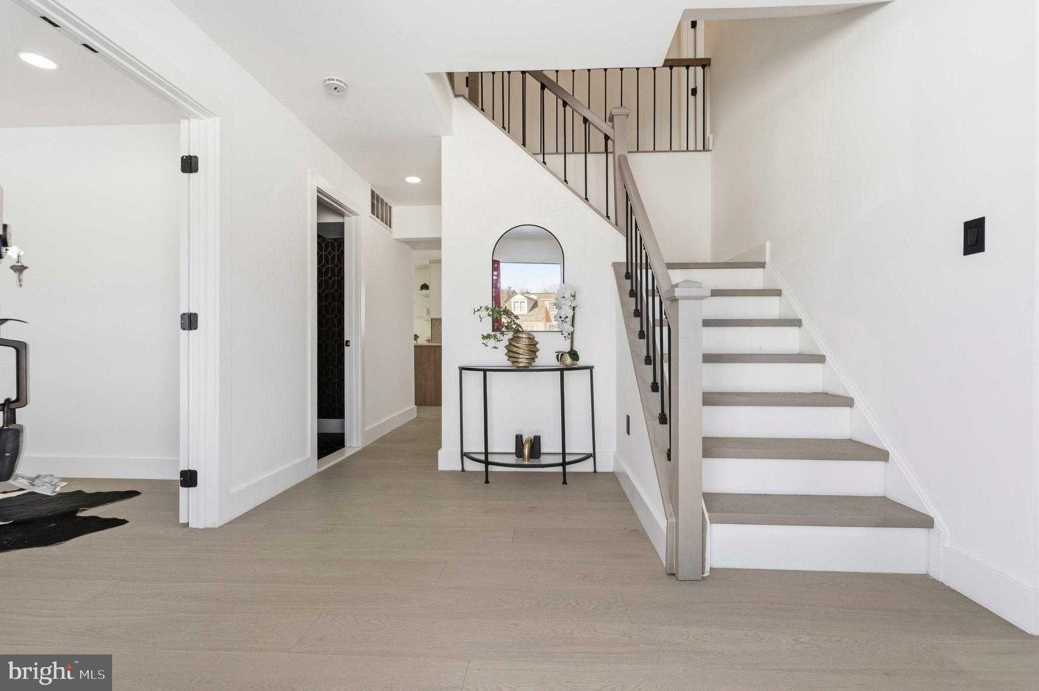 12011 Meadowville CT photo 4