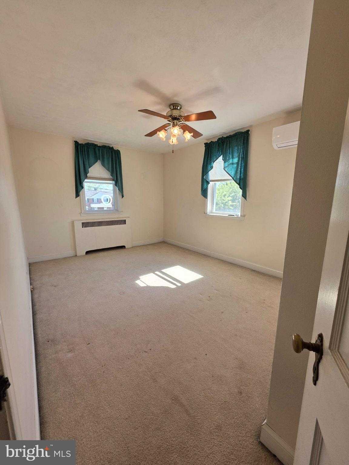 2922 Harview Ave photo 10