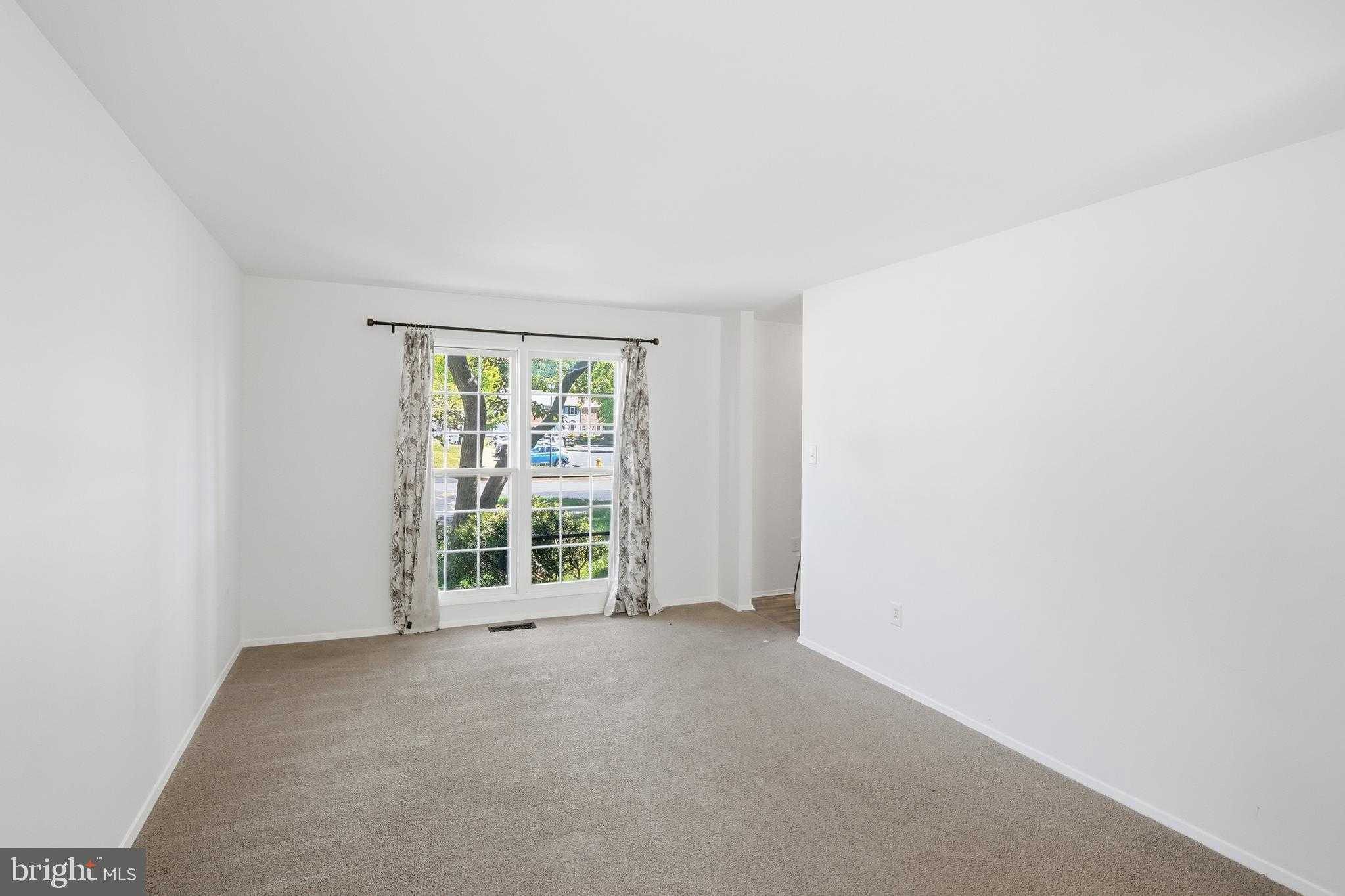 12800 Tumbling Brook Ln photo 8