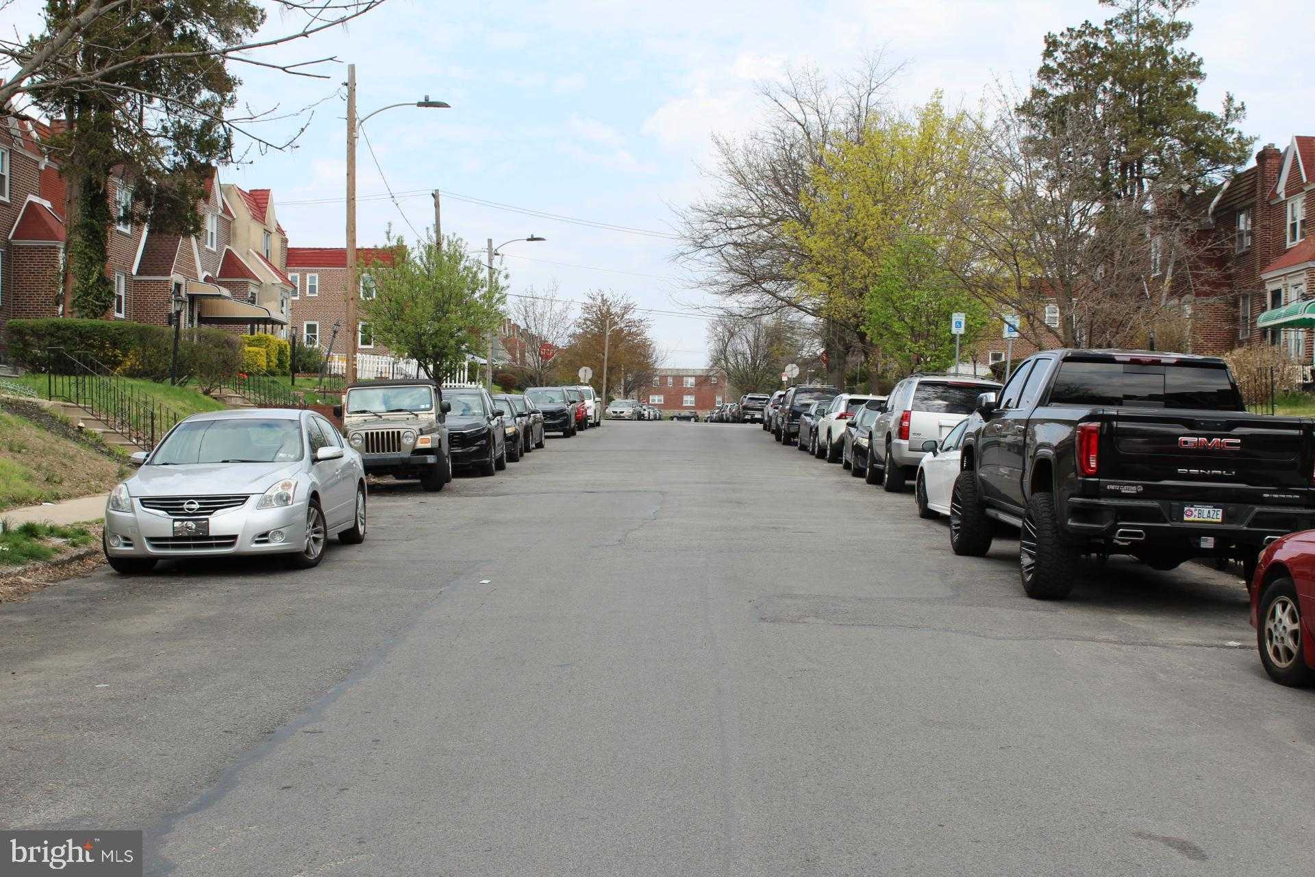 1642 E Tulpehocken St photo 26