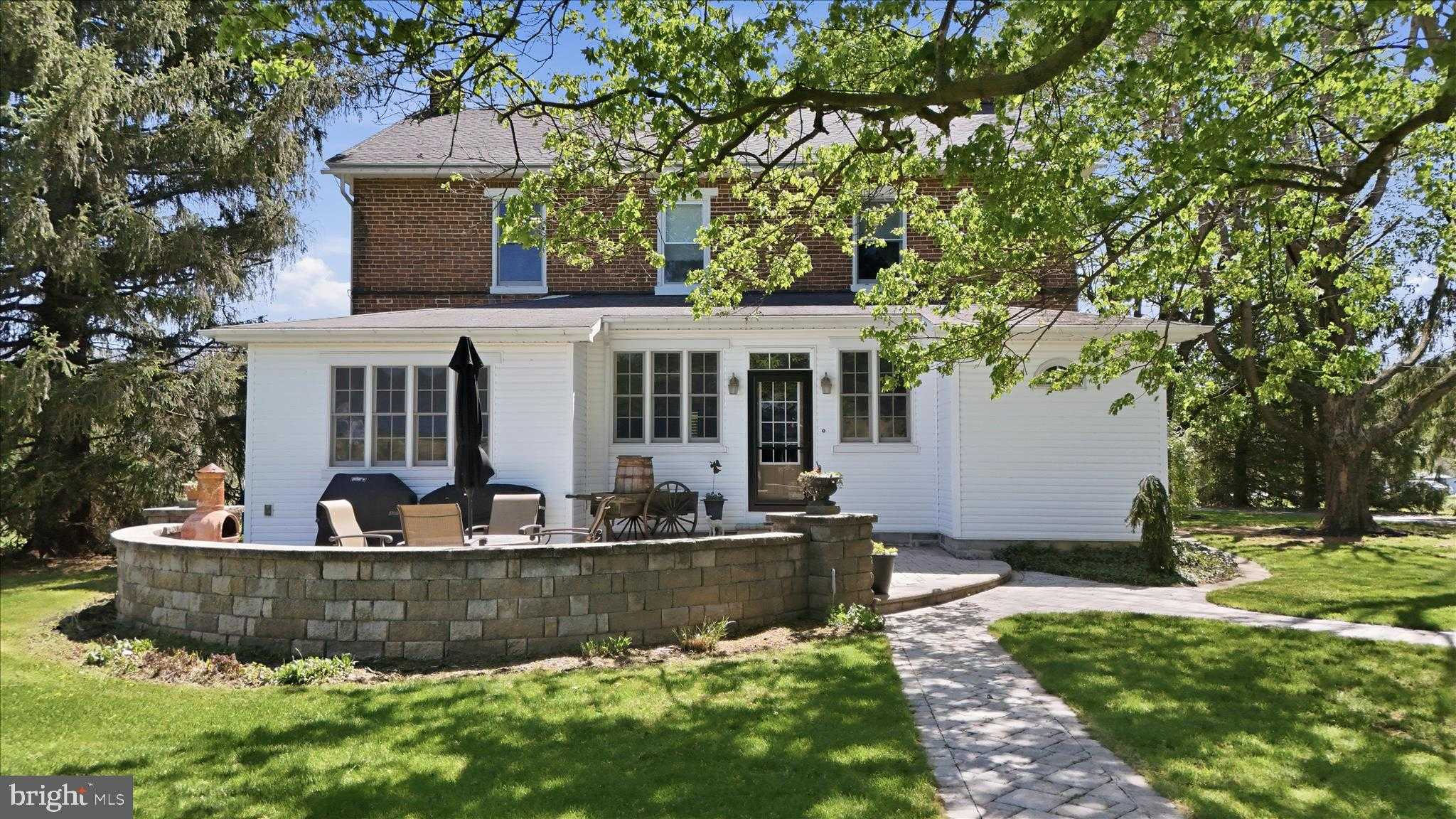 18885 Main St photo 10