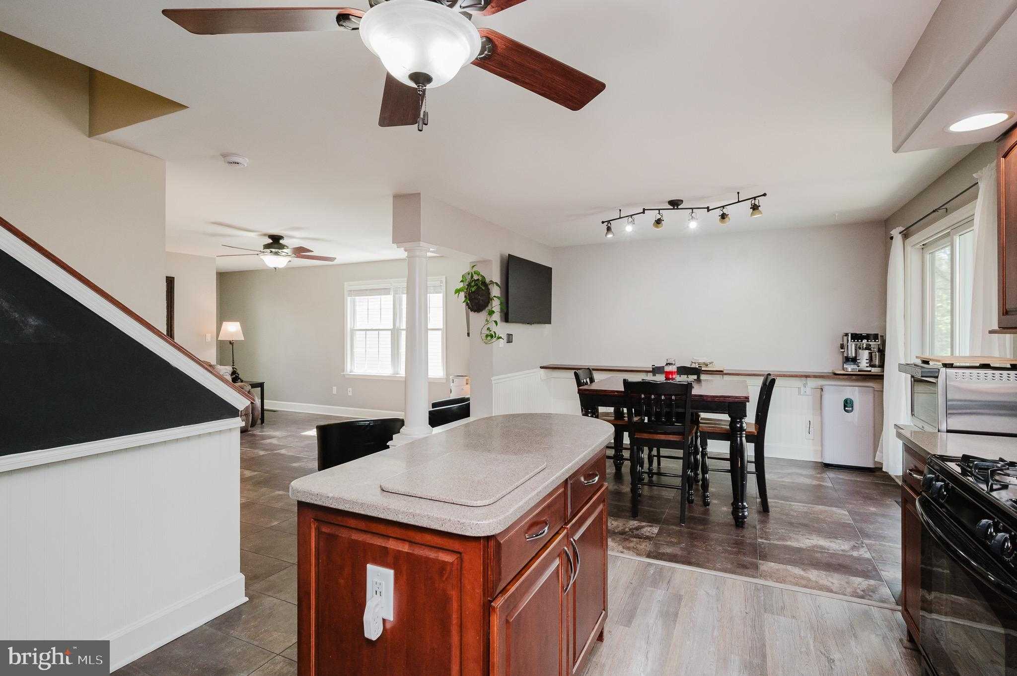 120 Lakeside Dr photo 12