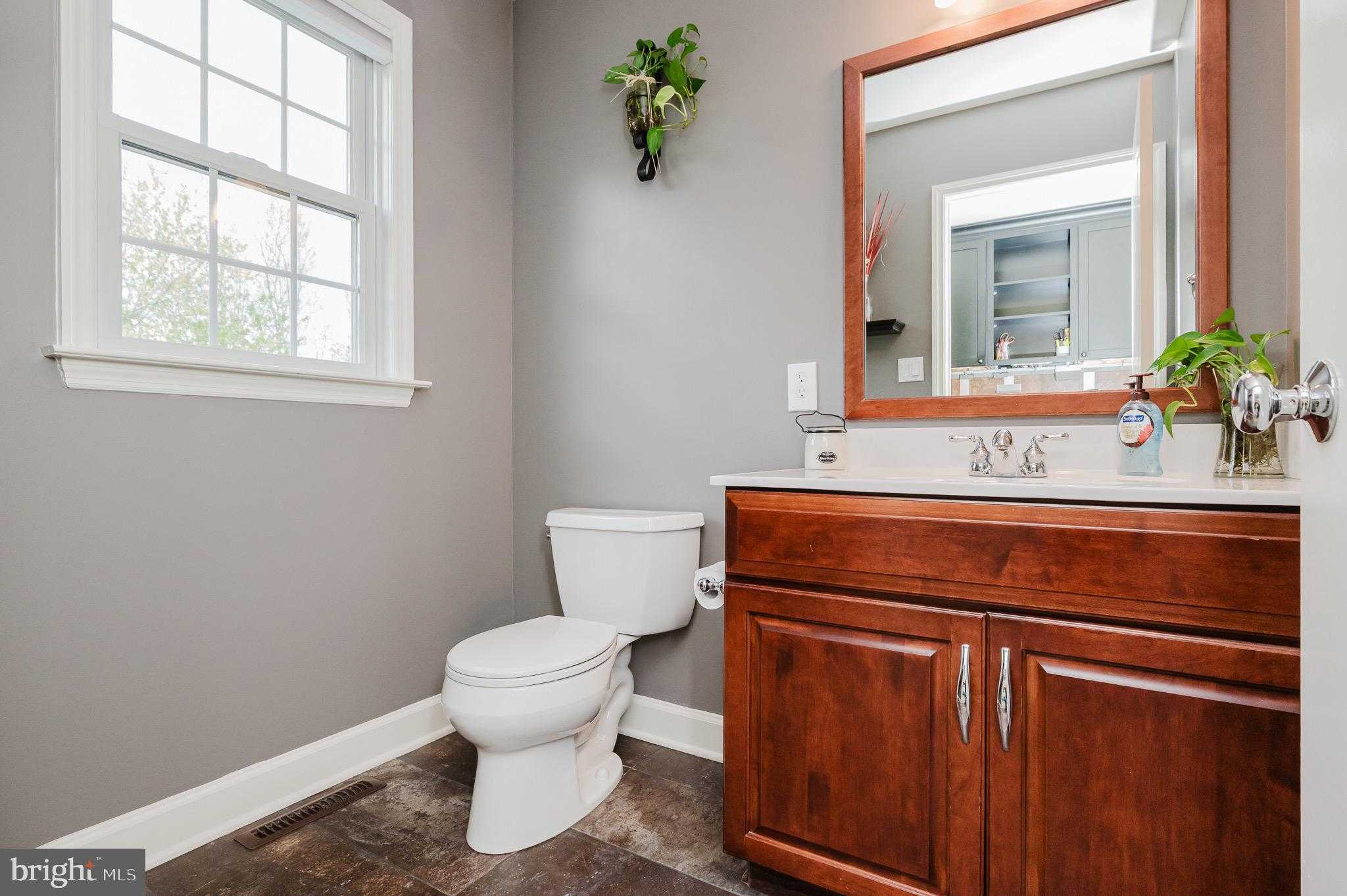 120 Lakeside Dr photo 22