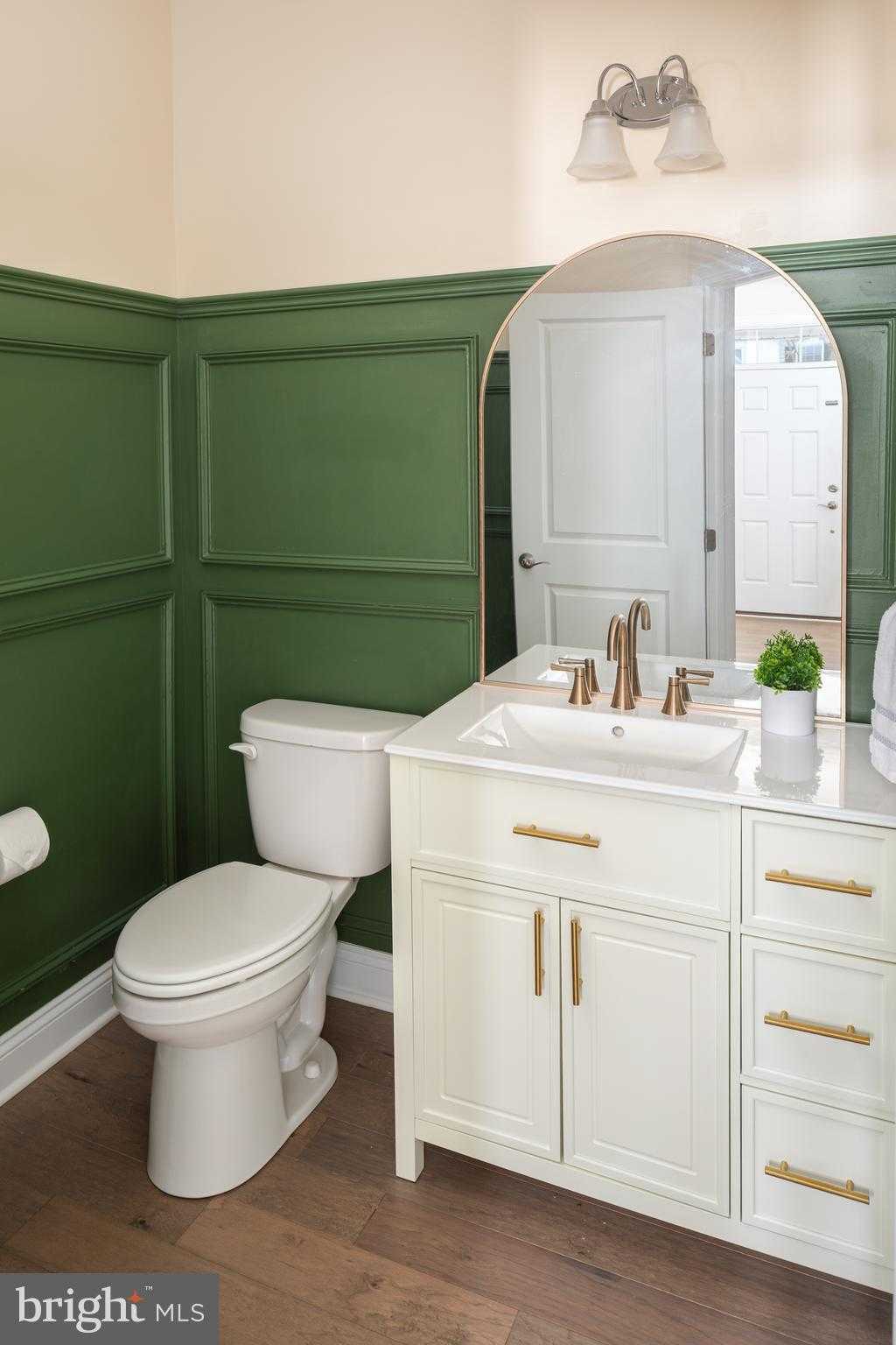 43 Midsummer Dr photo 15