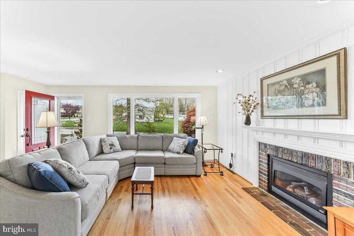 1154 Sylvan Rd photo 7