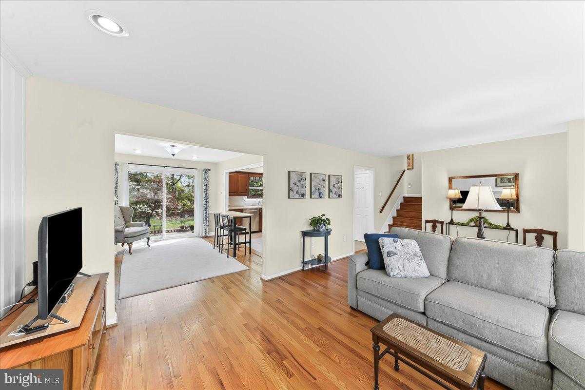 1154 Sylvan Rd photo 9