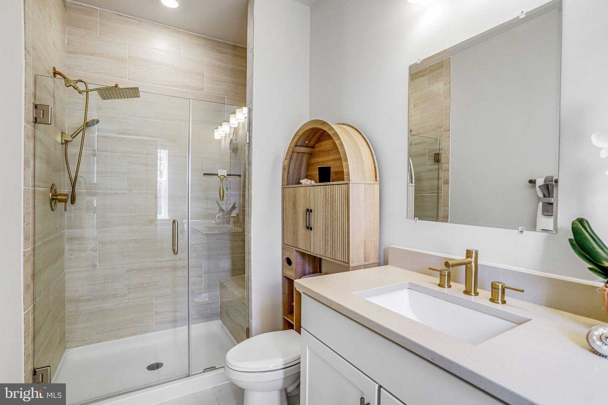 26418 Sir Jamie Ter photo 48