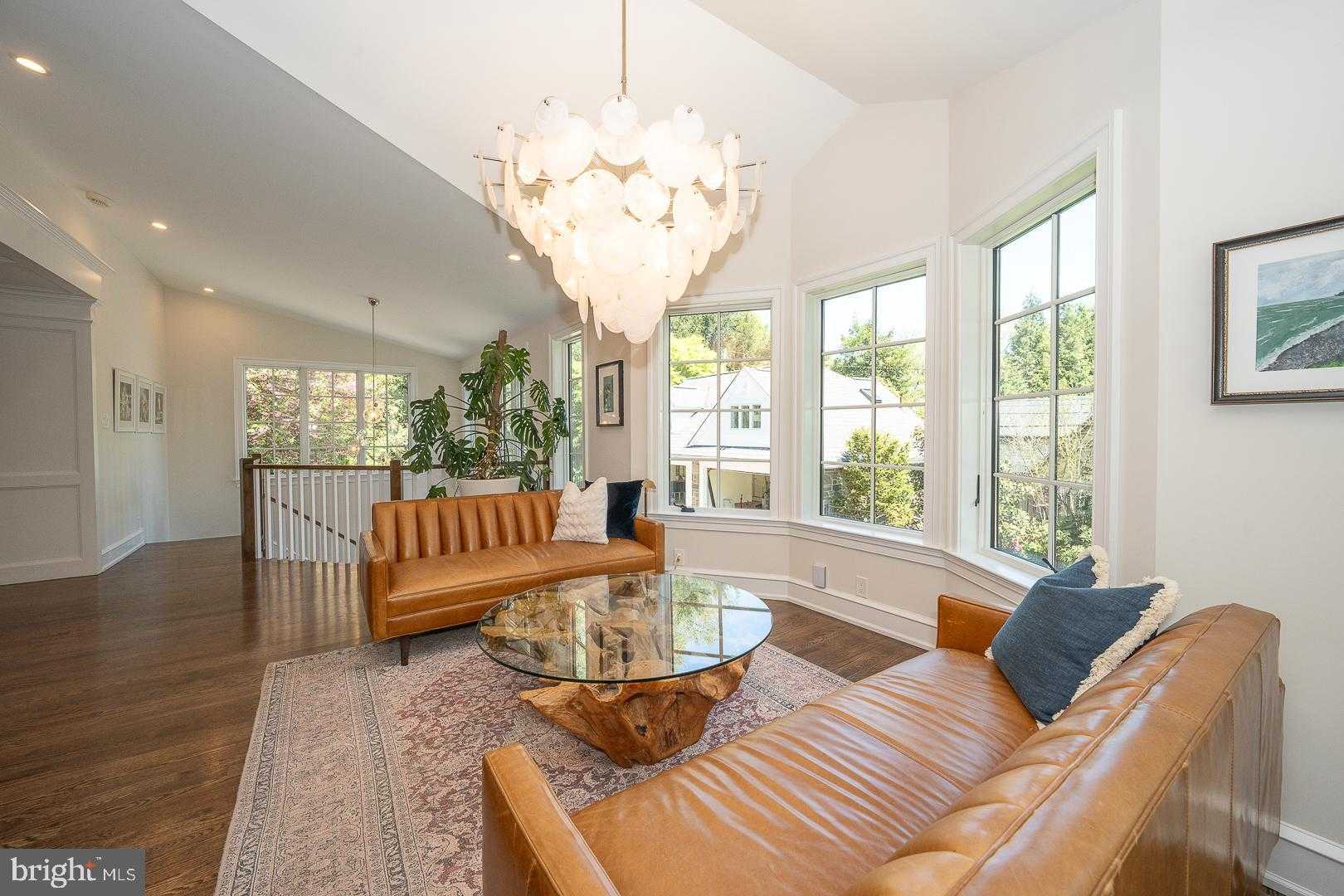 411 Wister Rd photo 27