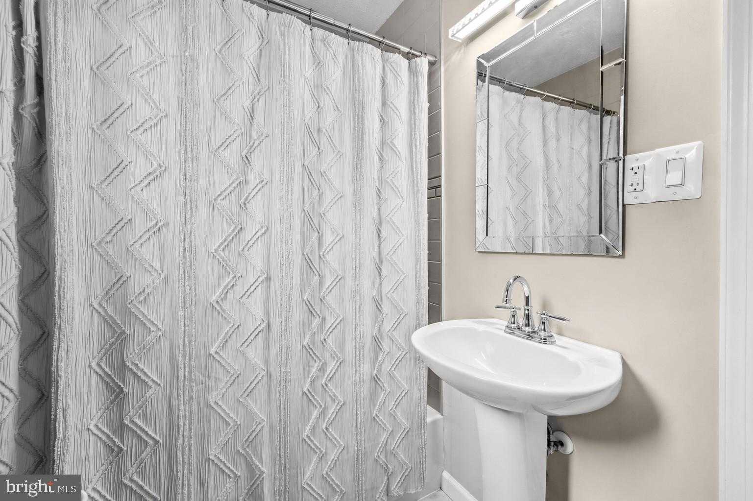 4201 23rd Pl photo 12