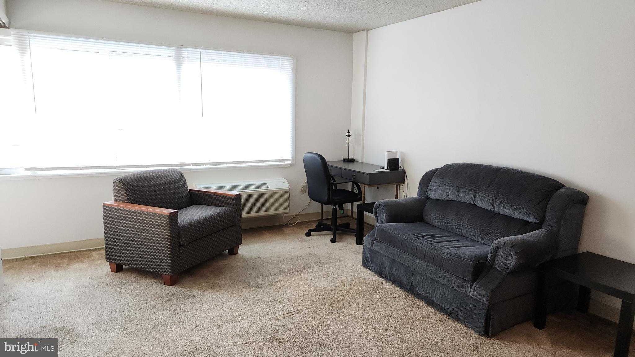 131 Sowers St photo 4