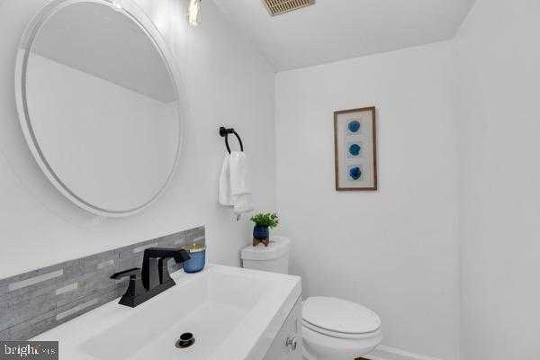 5331 Larochelle CT photo 16