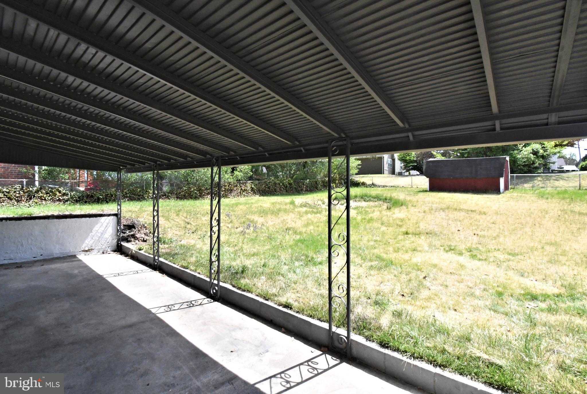 412 Camelot Dr photo 46