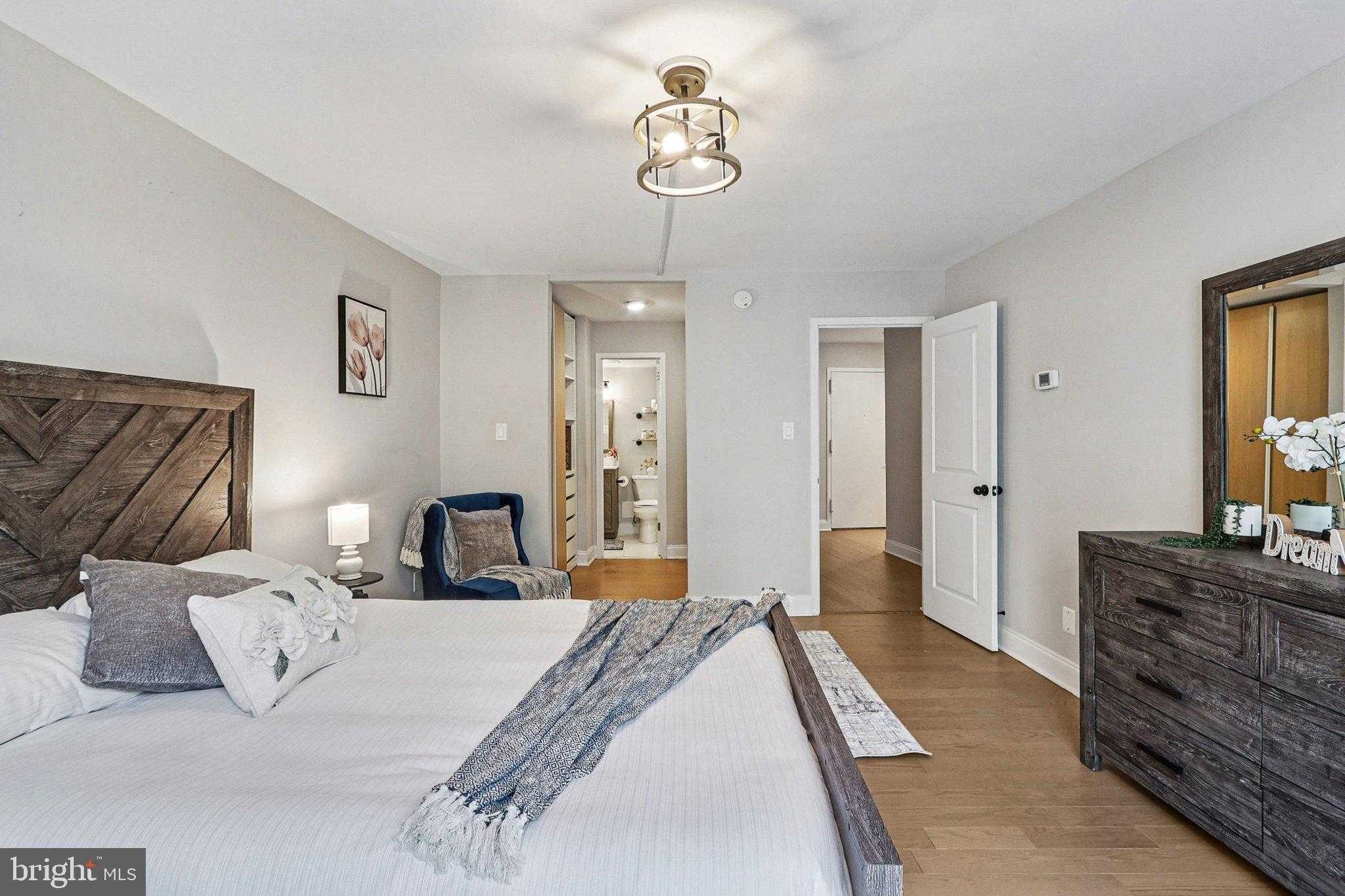 4620 N Park Ave Apt 1109e photo 26