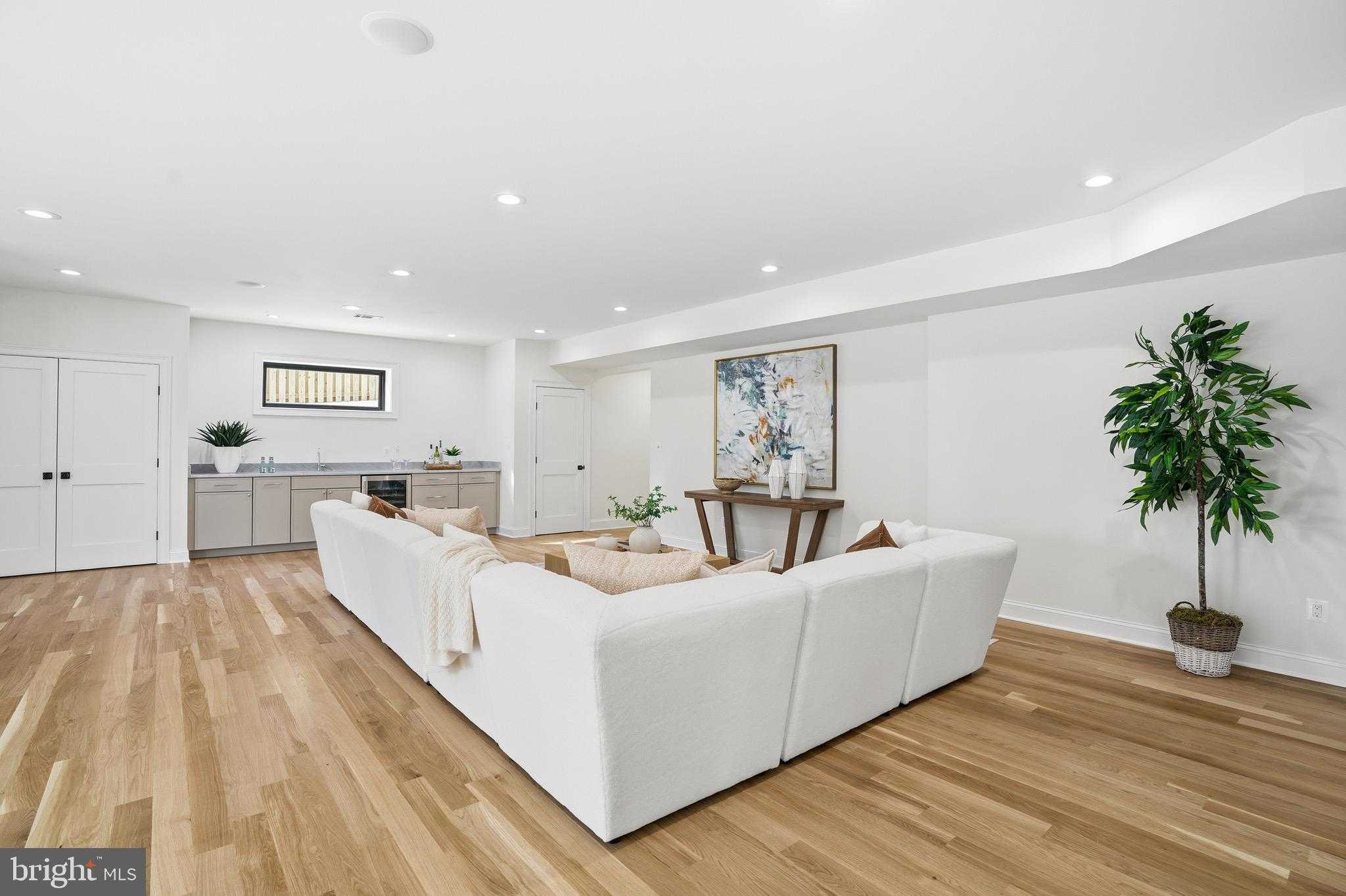 6512 Williamsburg Blvd photo 80