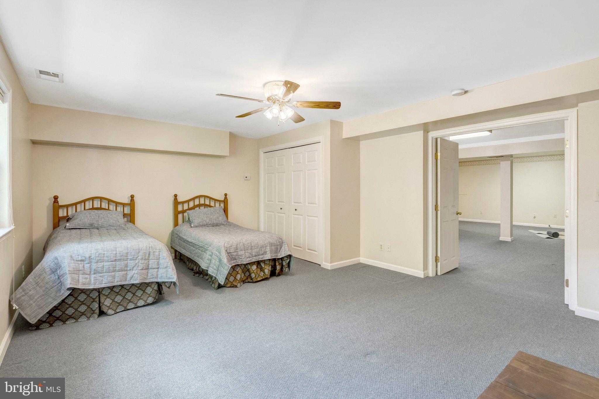 10354 Steamboat Landing Ln photo 61