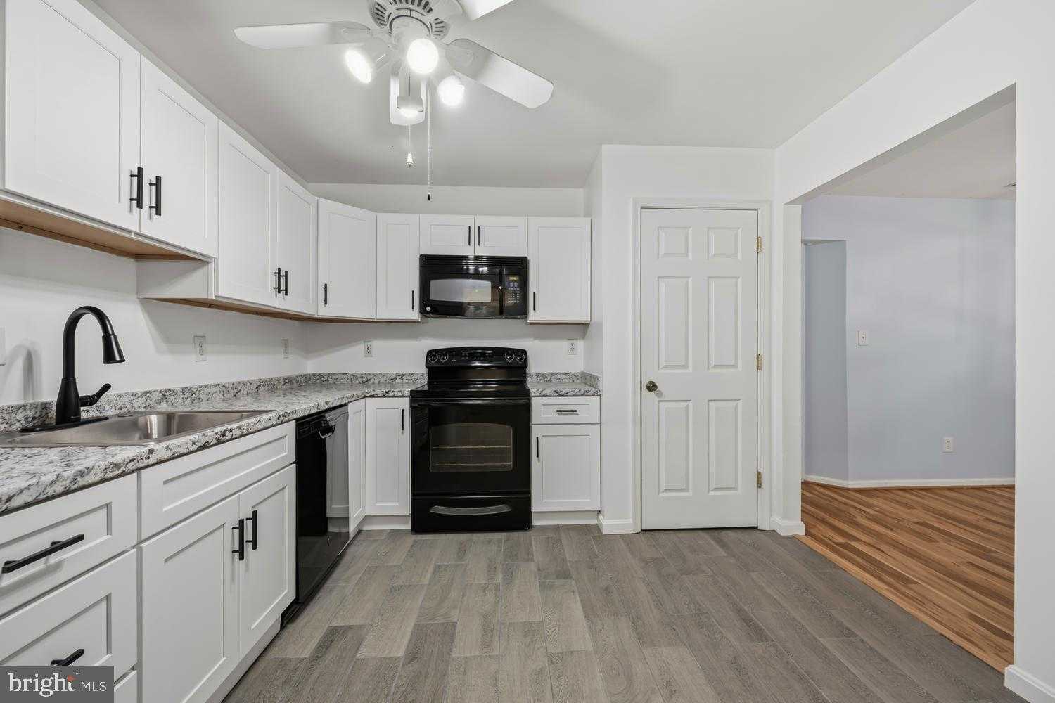 2627 Compass Dr photo 14