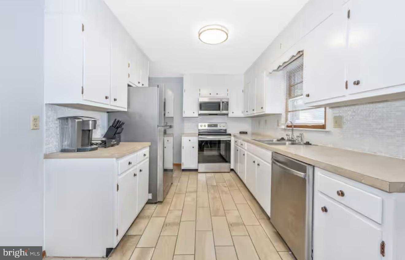 901 Noland Dr photo 10