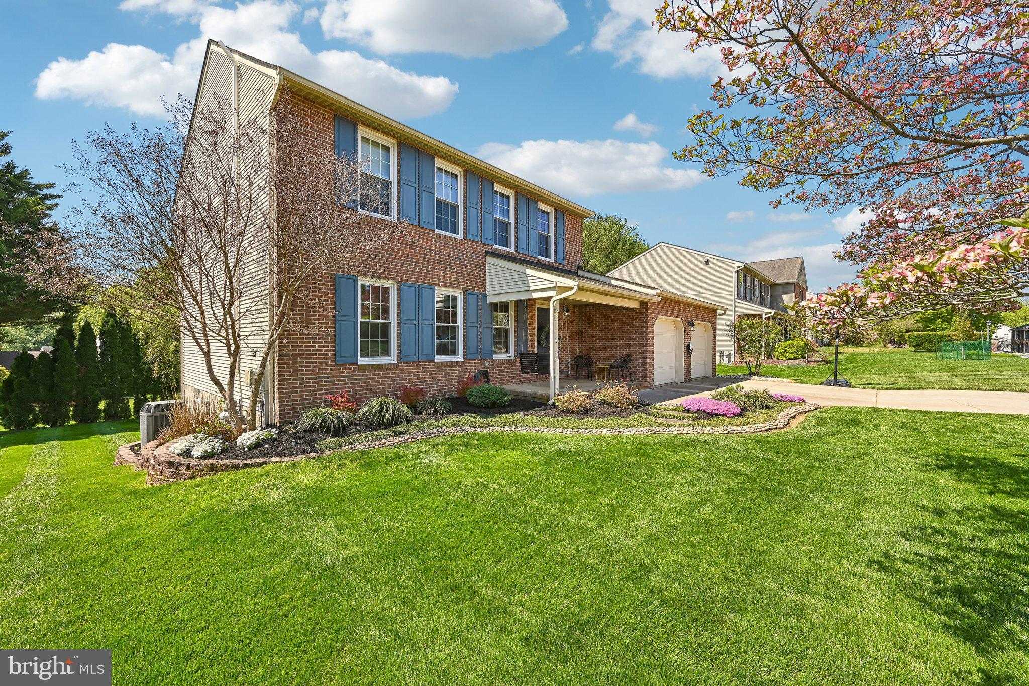 1213 Bancroft CT photo 3