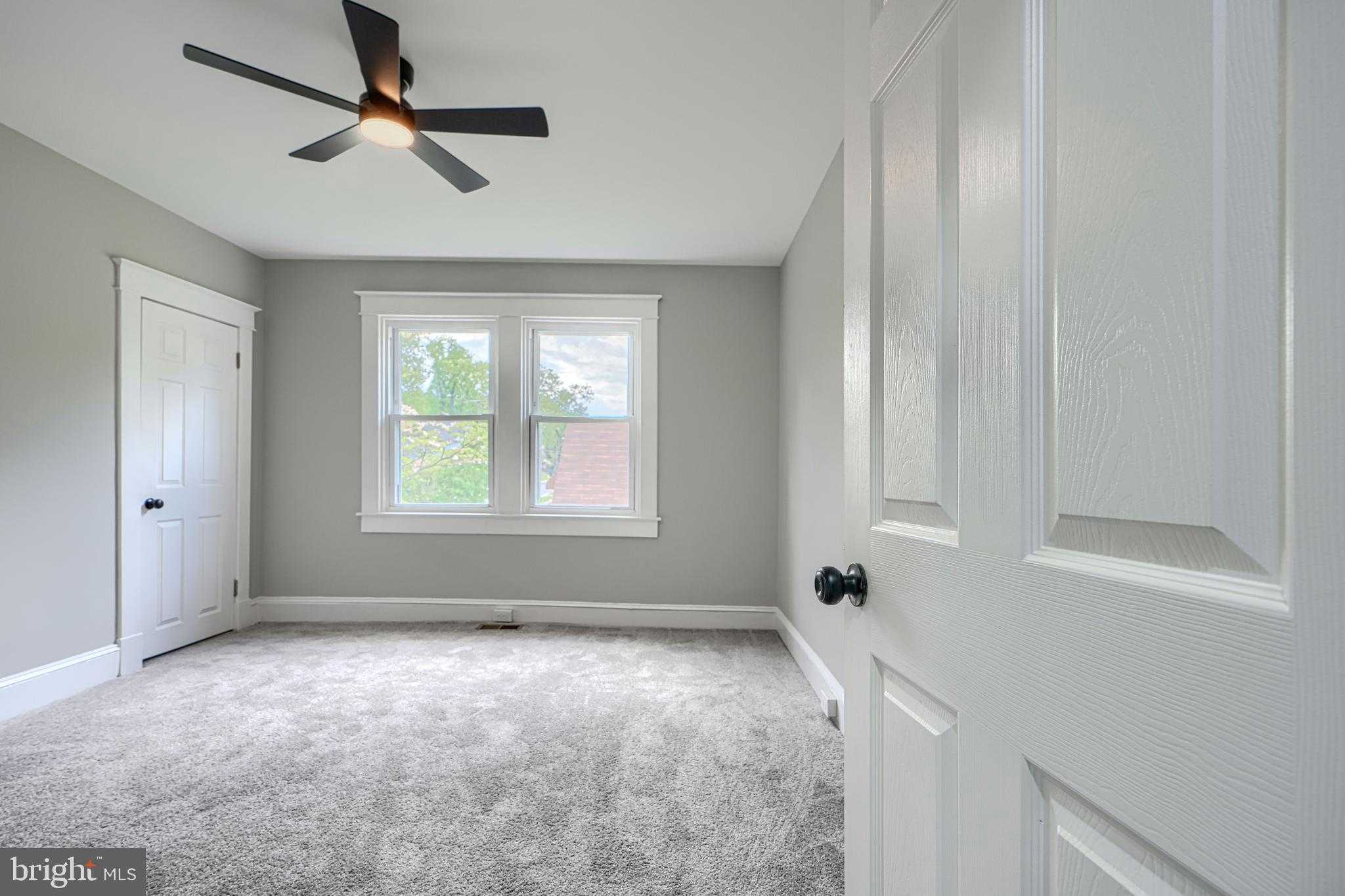 4510 Bayonne Ave photo 39