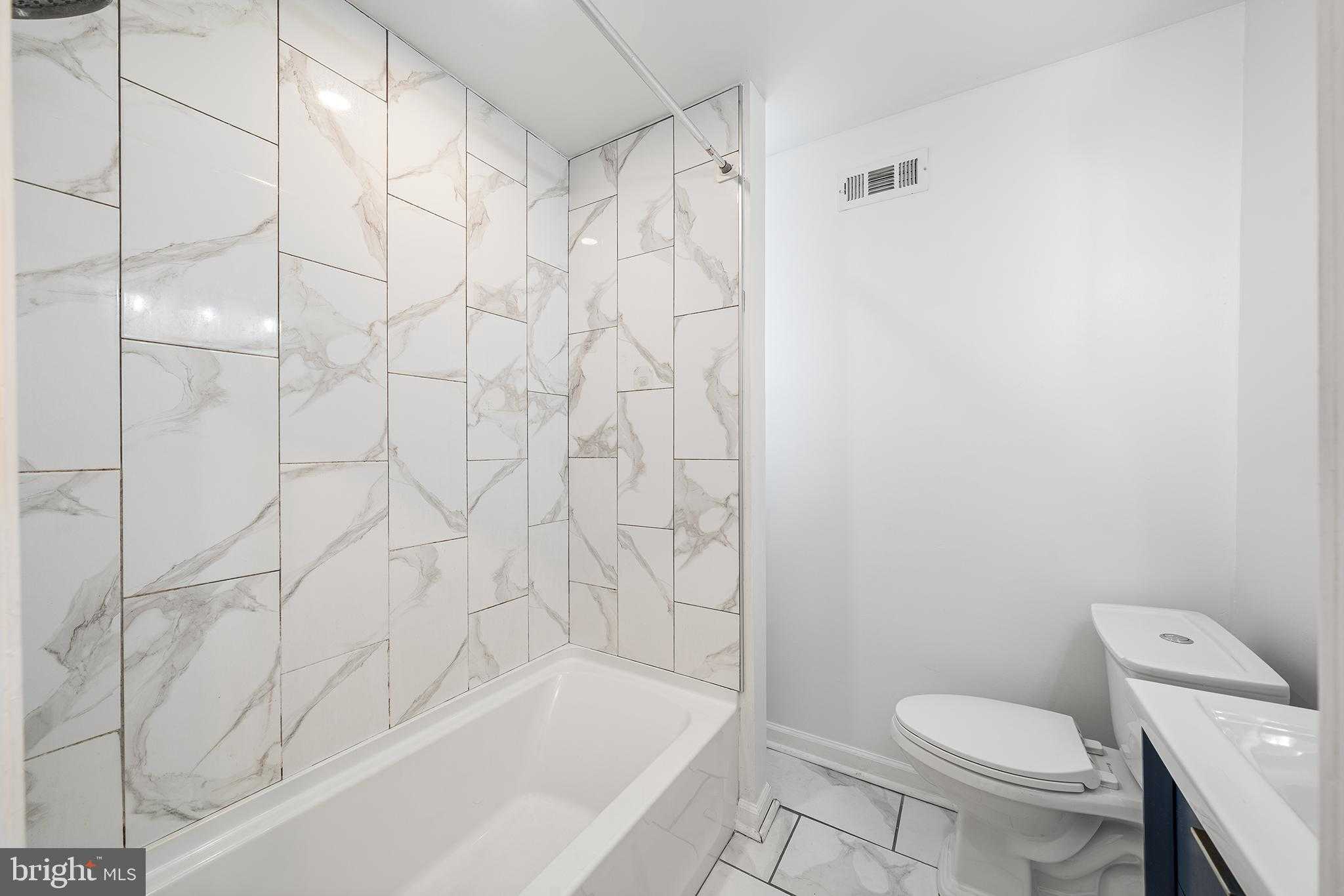 2310 Fernon St photo 13