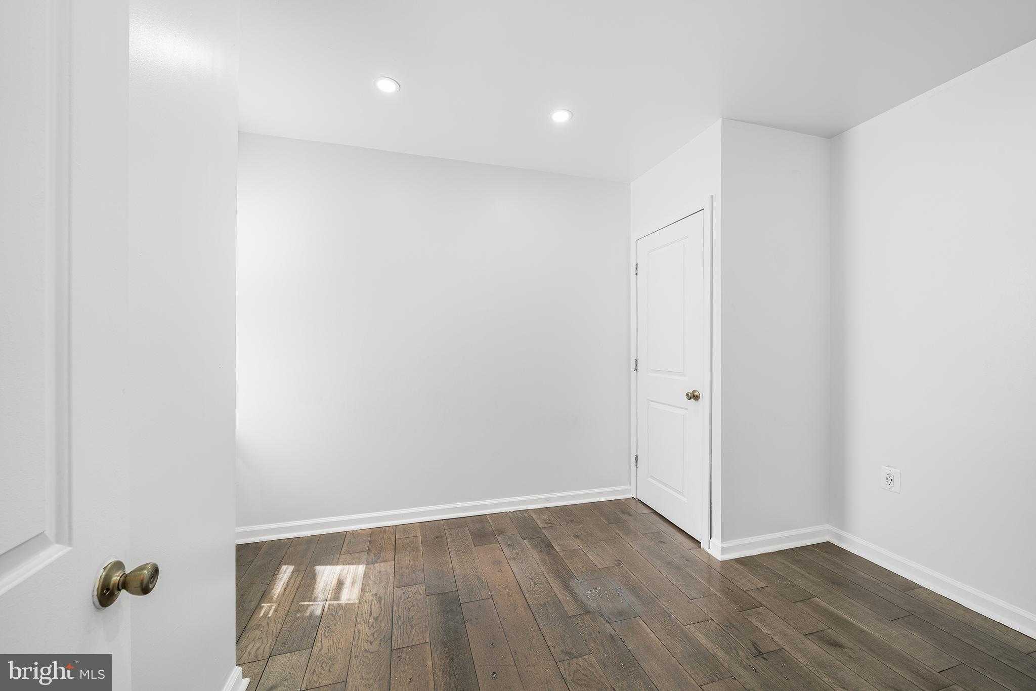 2310 Fernon St photo 18