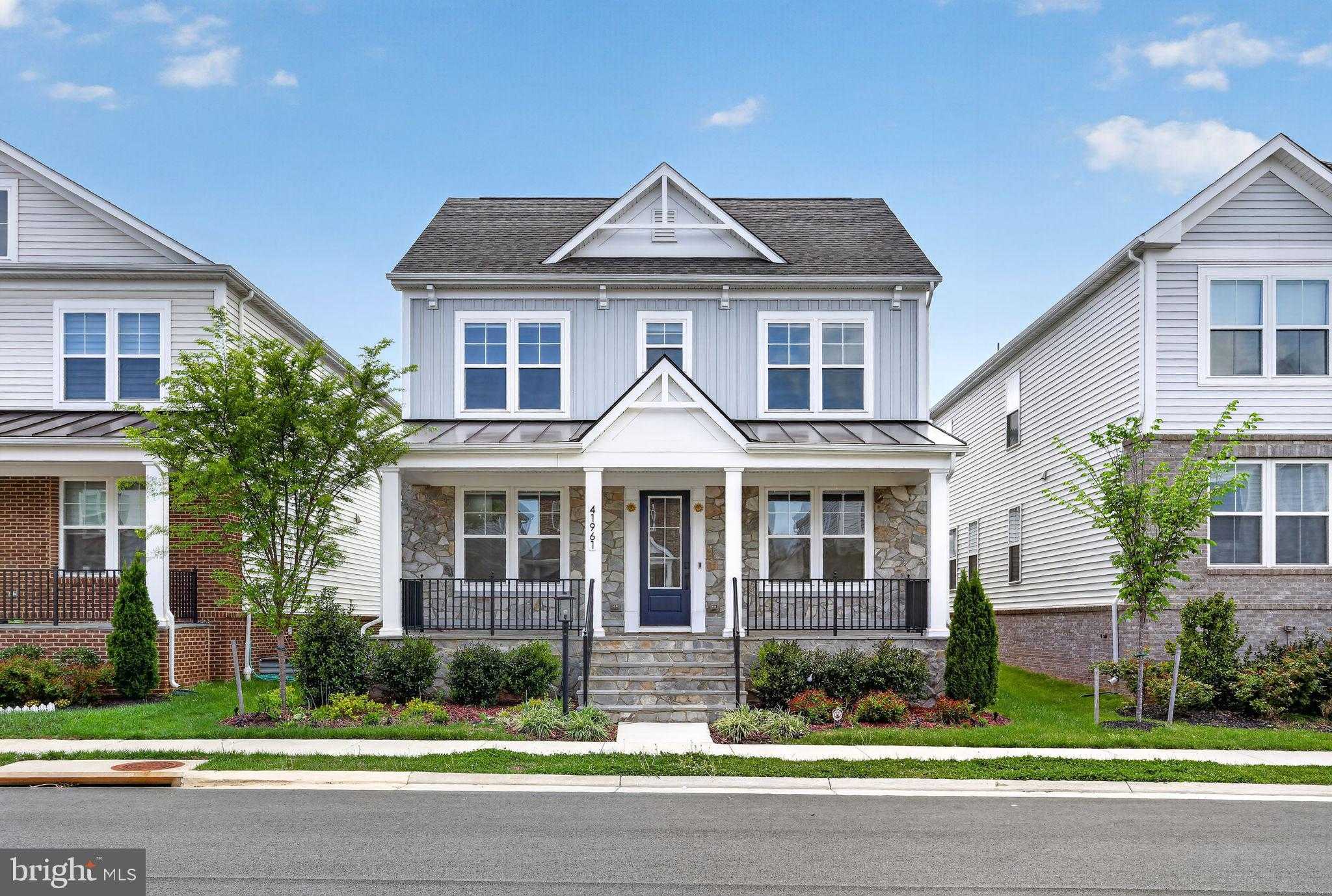 41961 Blair Woods Dr, Brambleton