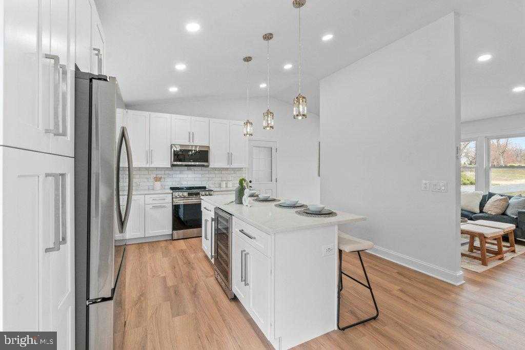 3174 Cardinal Dr photo 13