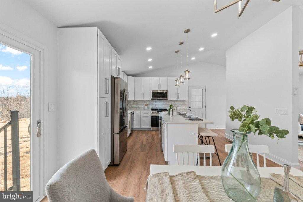 3174 Cardinal Dr photo 15