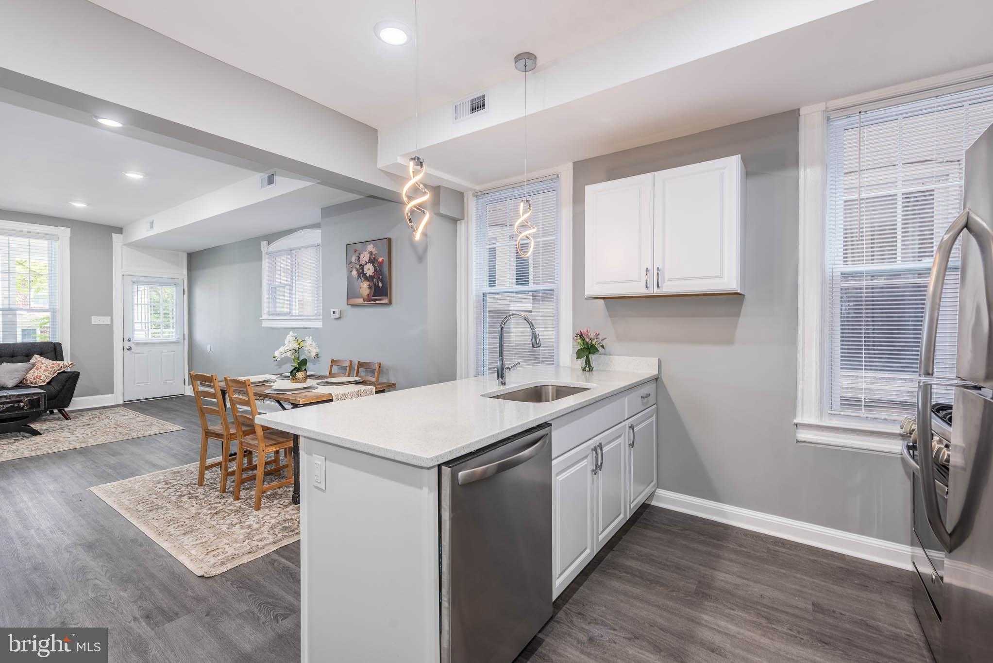 4662 Kernwood Ave photo 10