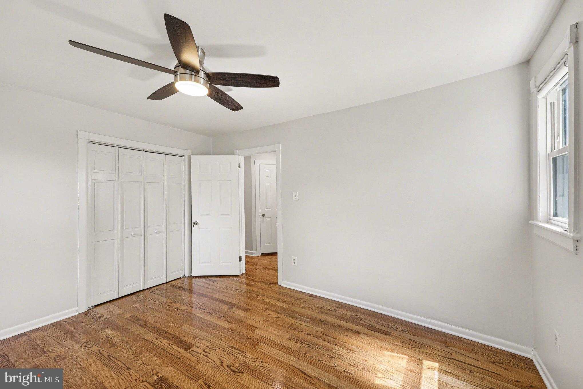 1602 Erskine St photo 12