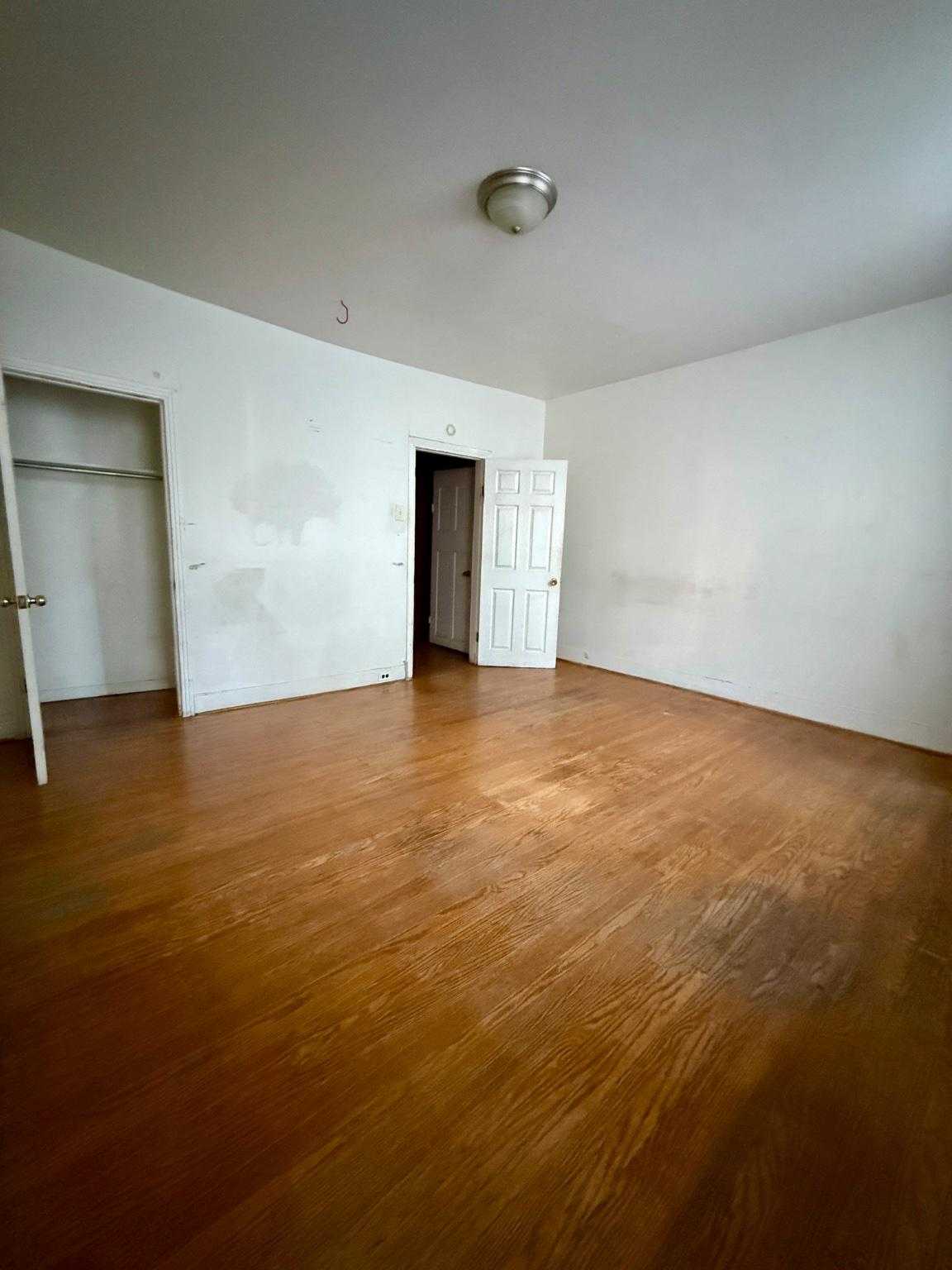 1320 S 18th St photo 13