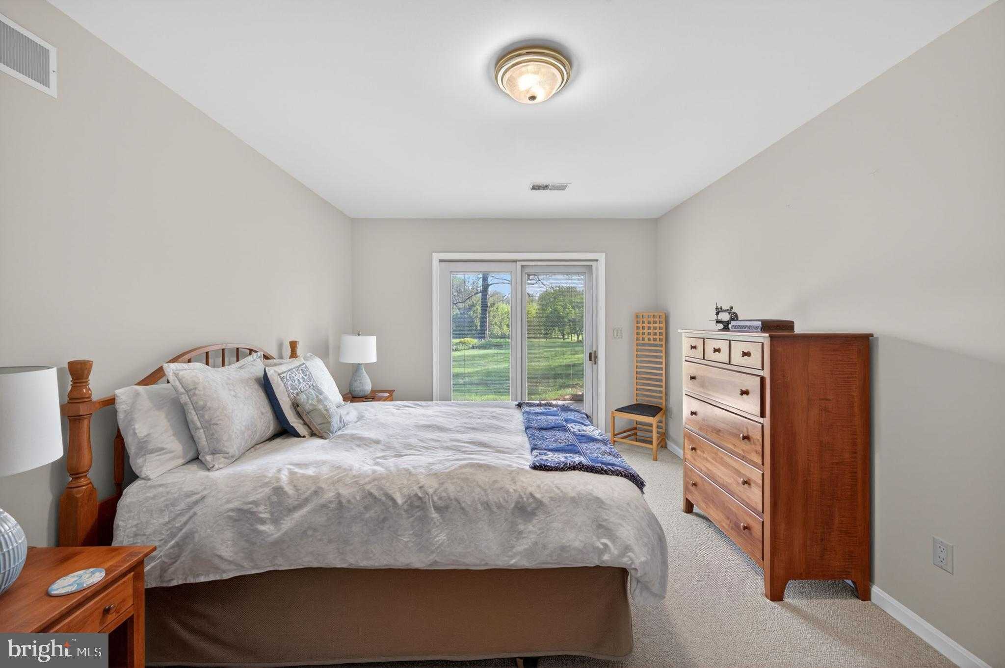 250 Meadow Ridge Dr photo 29