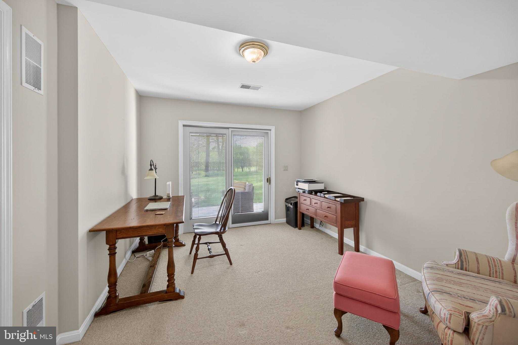 250 Meadow Ridge Dr photo 30
