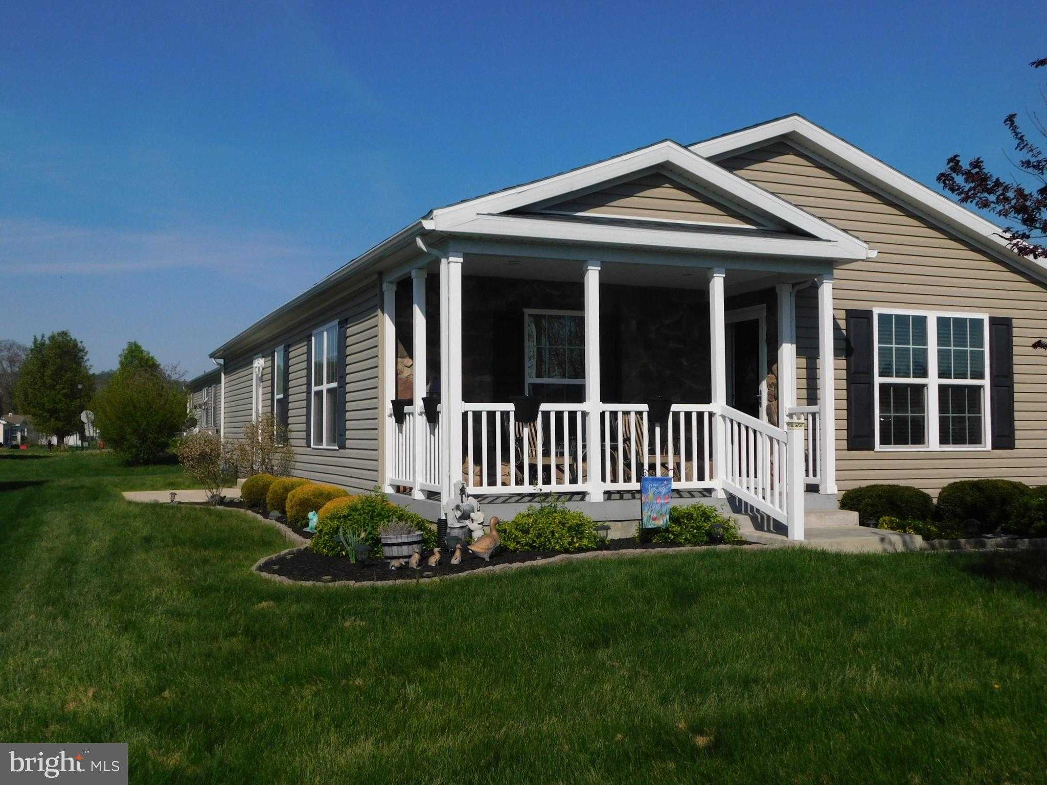 14 Wren Dr, Bechtelsville