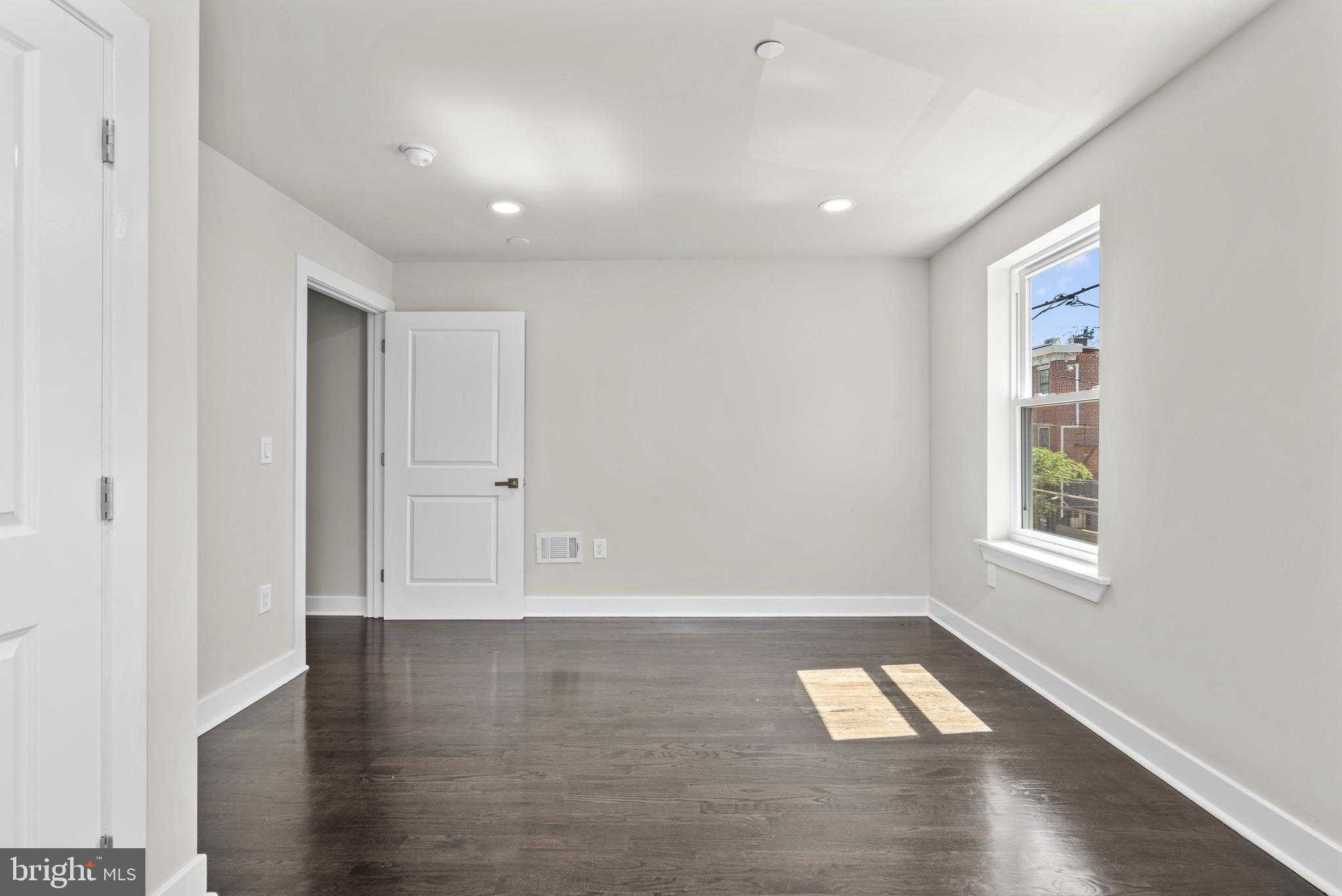 2548 Coral St photo 14